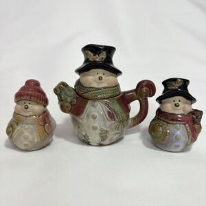 Snowman Top Hats Miniature Teapot Creamer Matching Salt & Beanie Pepper Shakers